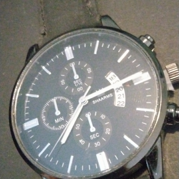 Watch - Picture 2 of 4